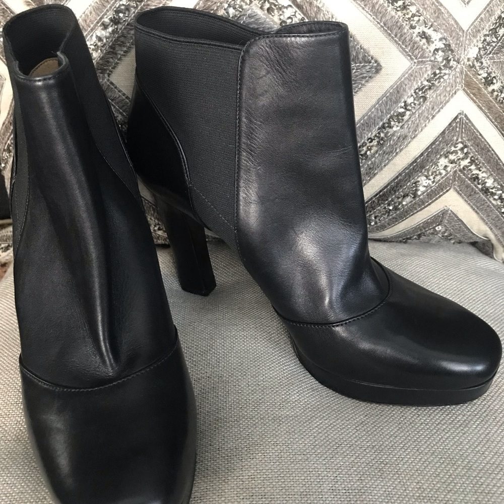 VIA SPIGA Tocarra Leather Bootie